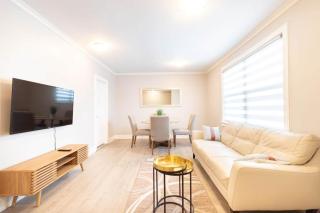 3 Bdrm Home Near Subway and Rogers Downsview Stadium - 0