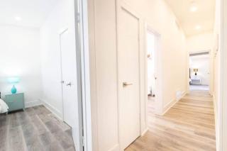 Spacious Open Concept Home Near Rogers Stadium - 0