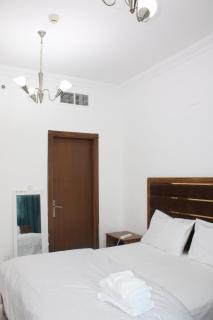 Bright & Cozy Studio Apartment - 4