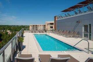 Apt Steps from Crystal City Metro W Gym - 6