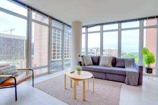 Apt Steps from Crystal City Metro W Gym - 1