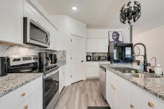 Great for Families! Glenn Heights Getaway w/ Yard - 4