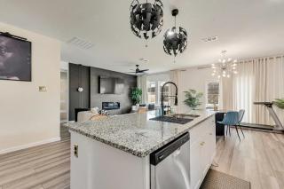 Great for Families! Glenn Heights Getaway w/ Yard - 2