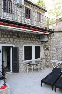 Kotor apartments, Ljuta - 2