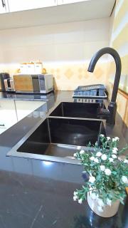 Molli Homes - Royale Modern 2BR Retreat in Mikocheni - 4