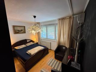 2 bedrooms apart in Cismigiu area - the real center of the city - 0