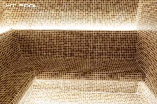 The apartment offers a panoramic view of the city - 6