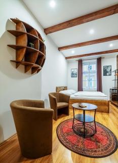 Budget Apt Inspired By Old Prague By Rentez - 4