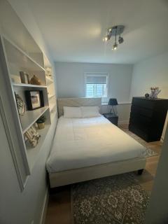 Cozy private suite near trails & transit - 4