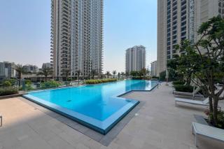 Awesome 1 Bedroom in 17 Icon Bay, Pool & Gym - 9