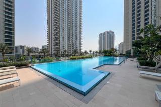 Awesome 1 Bedroom in 17 Icon Bay, Pool & Gym - 8