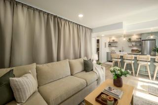 Refined Modern Suite with Round Valley Trail Access - 6