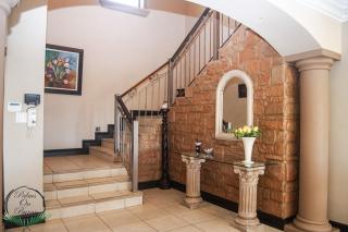 Palms On Byrne 5 Bed 6 bath 10 sleeper Tuscan Villa and Jacuzzi - 1