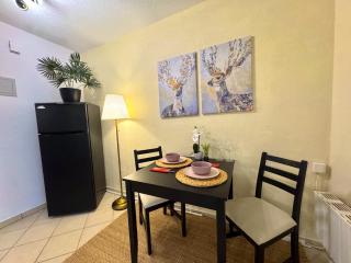 AVINORA Gemütliche Ferienwohnung mit Bergblick - 5