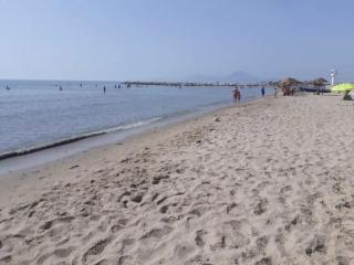 Pieds dans l'eau à Kheireddine, Kram Plage - 1