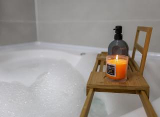 Orbeliani Luxury Suite Jacuzzi And Cinema - 4