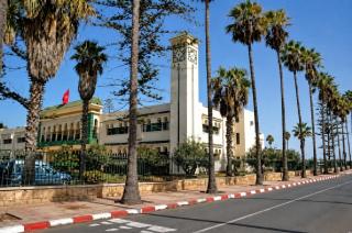 À 100 m de la plage, calme côté cour, charme marocain, 1 chambre et 3 couchages dans salon, parking - 7