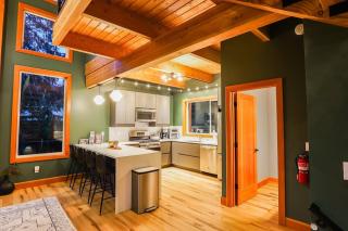 Whistler Peak Lodge - 7