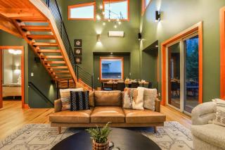 Whistler Peak Lodge - 8