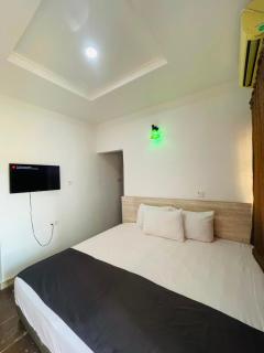 De Prof's Hotel and Lounge - 3