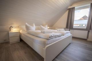 Ferienwohnung-Haus-Ingeborg-Wohnung-2-OG - Cuxhaven - 9