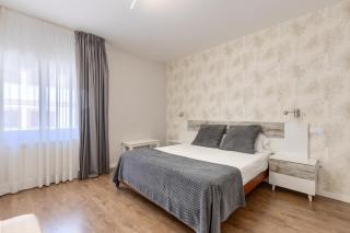 Hotel Vivar - 0