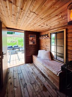 Chalet & private HOT TUB between city and mountain - 3