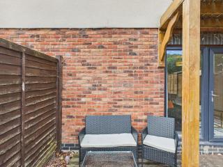 Saxon Way Home by Signature Stays - Leisure Centre - Pool & Spa - Parking - 3