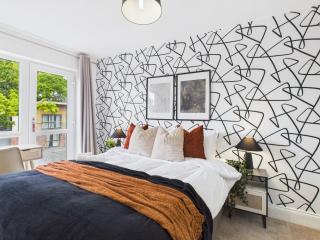 Saxon Way Home by Signature Stays - Leisure Centre - Pool & Spa - Parking - 7