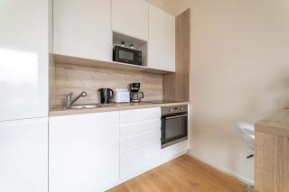 Smichov City Studio By Rentez - 1