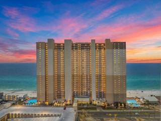 Corner Unit! Beach Views! Free WiFi! 3-Bed, 3-Bath! Sleeps 9! - 9