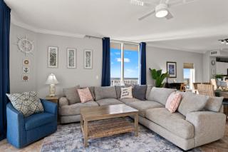 Corner Unit! Beach Views! Free WiFi! 3-Bed, 3-Bath! Sleeps 9! - 4
