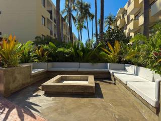 Oceanna Luxury Condo - 1