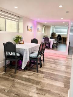 Artist Garden Retreat 2BR White Rock Beach - 4