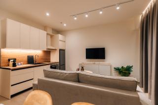 Central Twins Apartments - 8