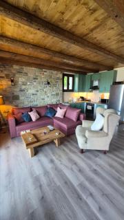 The house in the Cobbled road Suite - 9