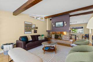 West End 4BR Stay Patio BBQ Firepit WiFi Parking - 4