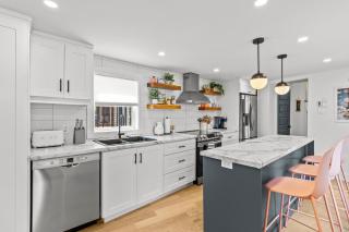 Heritage Glam Home BBQ Patio Parking DT - 6