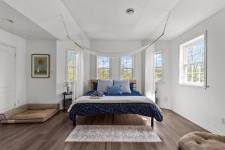 BLVD QV Lake House 4BR Backyard Pets Parking - 8
