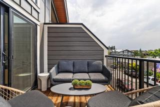 Top Floor Downtown Retreat with Hot Tub and Mountain Views - 7