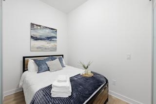 Stylish 2BR in Station Park. Private Patio. Spa, Gym and Bowling - 1