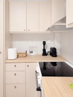 Platon Apartment - 9
