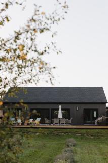 Luxury Farmhouse Retreat with a Hot Tub and Bunkie in Bayfield - 8
