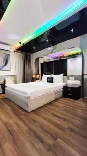 M&H Hotel - 0