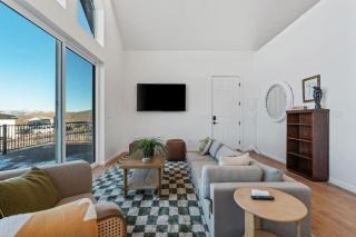 Sweetwater Links Lodge - Sleeps 20, Ideal Beach, Arcades, BBQ, Lake Views - 5