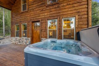 Huckleberry Ridge - Sleeps 24, Mins Yellowstone, Hot Tub, Fire Pit - 6