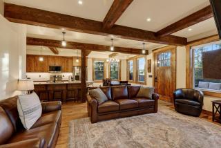 Huckleberry Ridge - Sleeps 24, Mins Yellowstone, Hot Tub, Fire Pit - 5