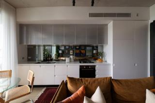 Designer Retreat Near Chapel St and Transport - 5