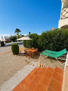Apartamento con jardín, piscina y parking - 7