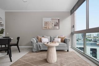 Stylish Fortitude Valley AptCity Views plus Parking - 9